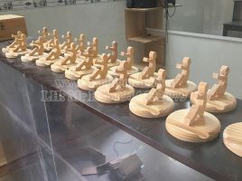 Đế để điện thoại 18