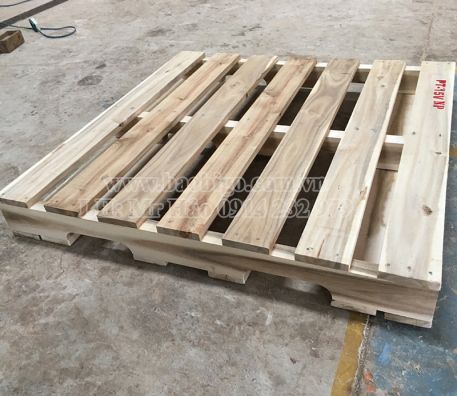 Pallet gỗ